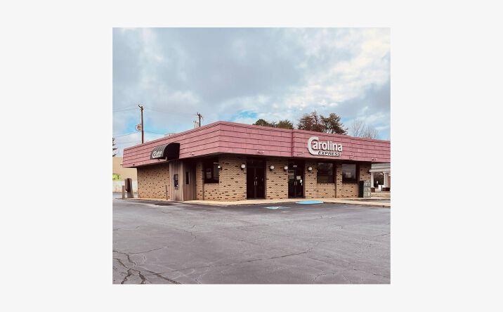 Pictures of Restaurant, Retail, Special Purpose property located at 3303 Wade Hampton Blvd, Taylors, SC 29687 for lease - image #1