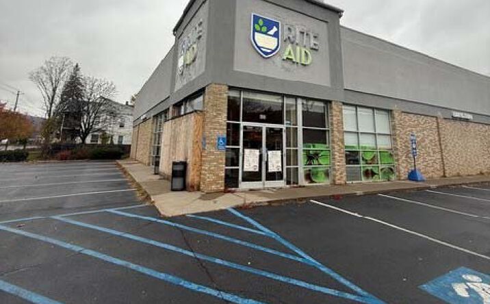 Pictures of Retail, Office property located at 400 Chestnut St, Oneonta, NY 13820 for lease - image #1