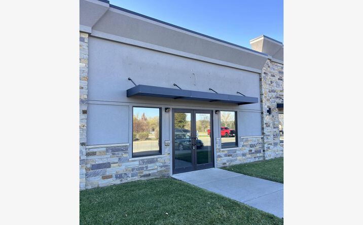 Pictures of Retail, Office property located at 4811 NW 1st St, Lincoln, NE 68521 for lease - image #1