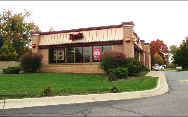 Pictures of Retail property located at 2727 Eaton Rapids Rd, Lansing, MI 48911 for lease - image #1