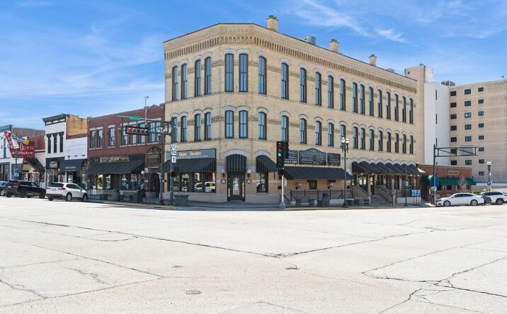 Pictures of Industrial, Office, Special Purpose property located at 772 W Main St, Lake Geneva, WI 53147 for lease - image #1