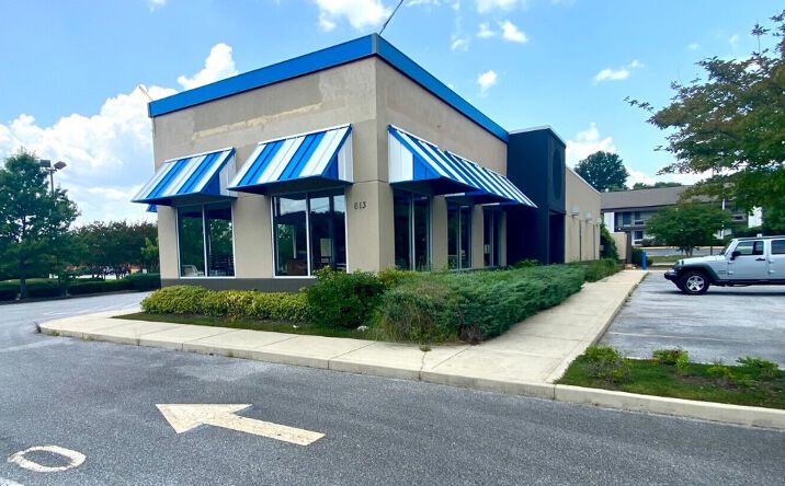 Pictures of Restaurant property located at 613 Cahaba Valley Rd, Pelham, AL 35124 for lease - image #1