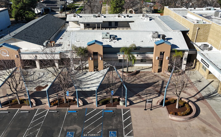 Pictures of Office property located at 3438 E Ashlan Ave, Fresno, CA 93726 for lease - image #1