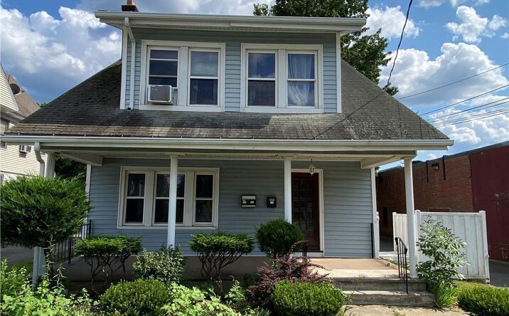 Pictures of Office property located at 585 Burnside Ave, East Hartford, CT 06108 for lease - image #1