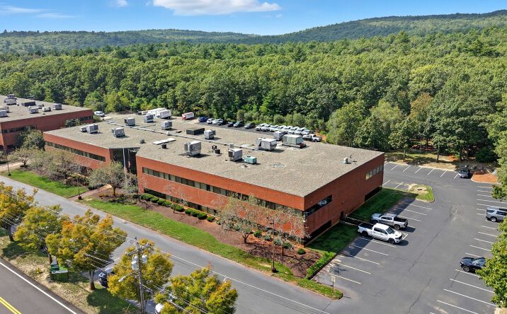 Pictures of Office property located at 325 Wood Rd, Braintree, MA 02184 for lease - image #1