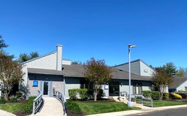 Pictures of Office, Retail property located at 1000 White Horse Rd, Voorhees Township, NJ 08043 for lease - image #1