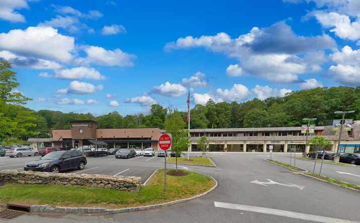 Pictures of Retail, Office property located at 420 Old Post Rd, Bedford, NY 10506 for lease - image #1