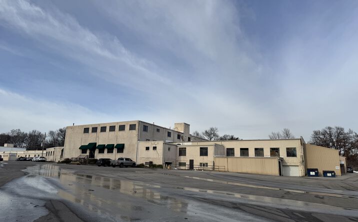 Pictures of Industrial, Office property located at 325 Paul Ave, St. Louis, MO 63135 for lease - image #1