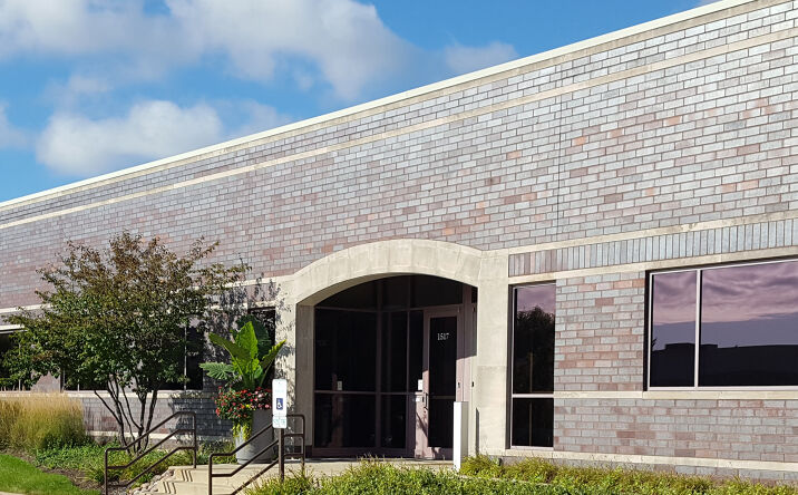 Pictures of Industrial property located at 1501-1531 White Oak Dr., Park City, IL 60085 for lease - image #1