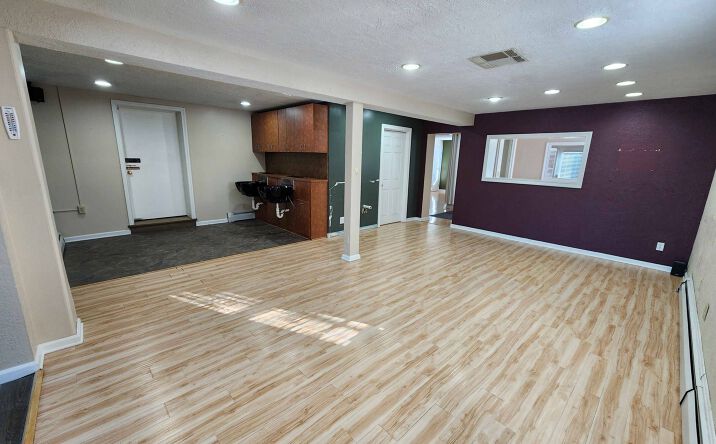 Pictures of Office, Retail property located at 5929 Darrow Rd, Hudson, OH 44236 for lease - image #1