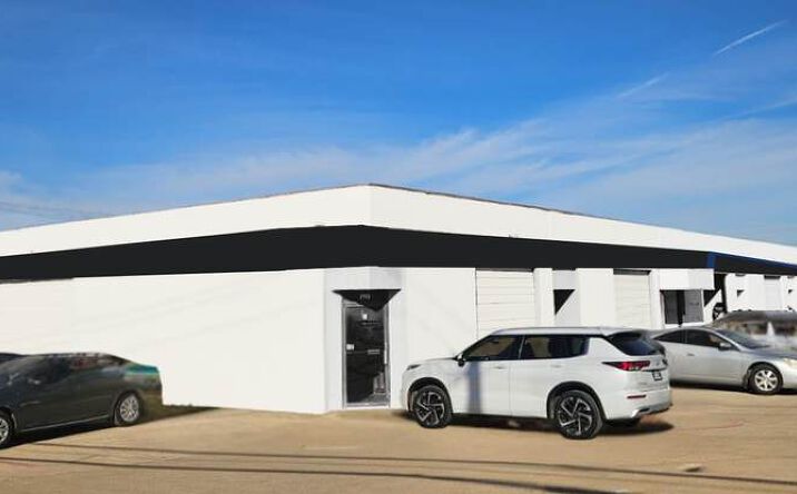 Pictures of Industrial property located at 2113 W Arkansas Ln, Pantego, TX 76013 for lease - image #1