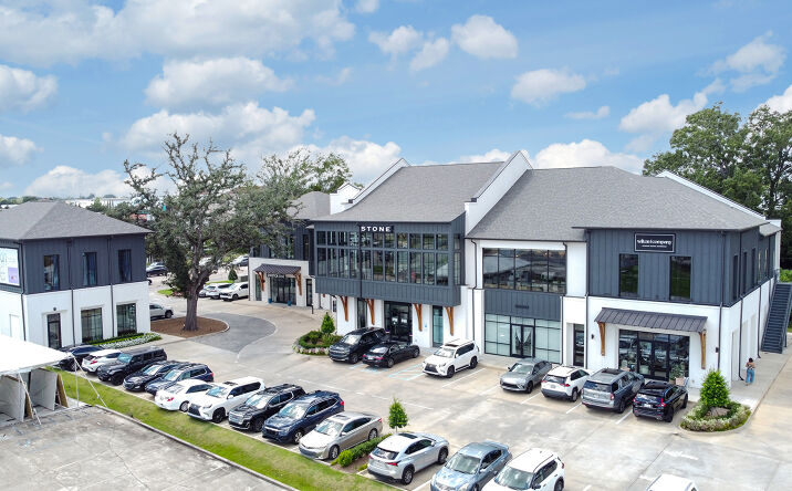 Pictures of Retail, Office property located at 7575 Jefferson Hwy, Baton Rouge, LA 70806 for lease - image #1