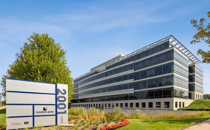 Pictures of Office property located at 2001 York Rd, Oak Brook, IL 60523 for lease - image #1