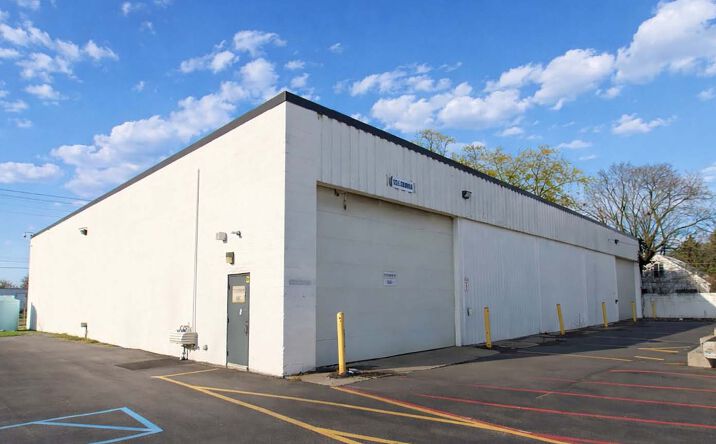 Pictures of Industrial property located at 123 E Columbia Ave, Pontiac, MI 48340 for lease - image #1