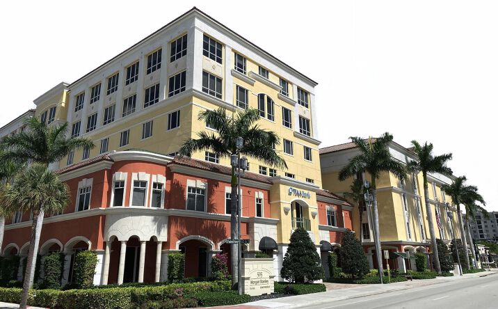 Pictures of Office property located at 595 S Federal Hwy, Boca Raton, FL 33432 for lease - image #1
