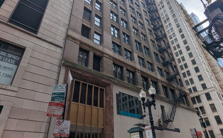 Pictures of Office property located at 111 N Wabash Avenue 1901, Chicago, IL 60602 for lease - image #1