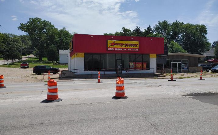 Pictures of Office, Retail property located at 3101 11TH Street, Rock Island, IL 61201 for lease - image #1