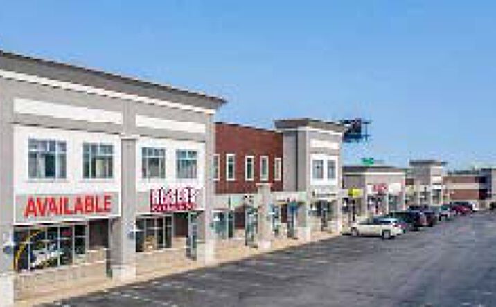 Pictures of Retail property located at 2605 S Oneida St, Ashwaubenon, WI 54304 for lease - image #1