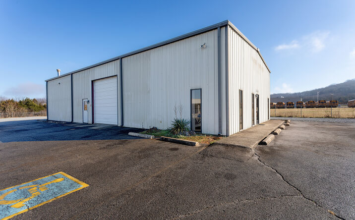 Pictures of Industrial property located at 333 Maddox-Simpson Pkwy, Lebanon, TN 37090 for lease - image #1