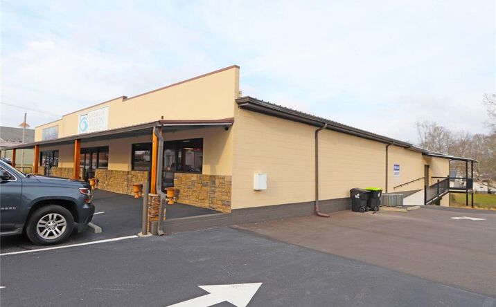Pictures of Office, Retail property located at 300 Alabama Avenue Unit D, Bremen, GA 30110 for lease - image #1