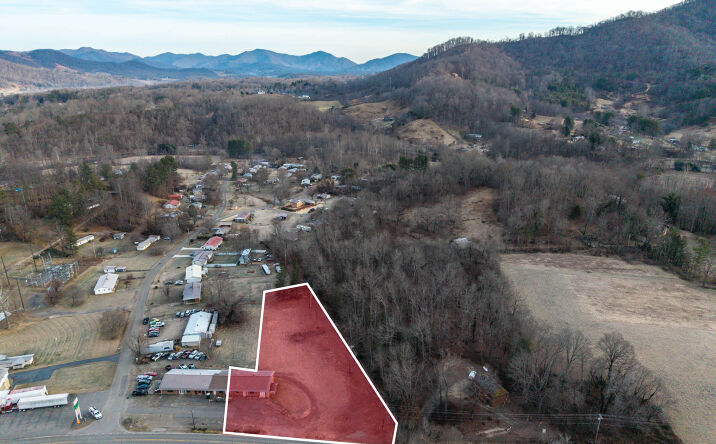 Pictures of Retail, Office property located at 6859 Cruso Rd, Canton, NC 28716 for lease - image #1