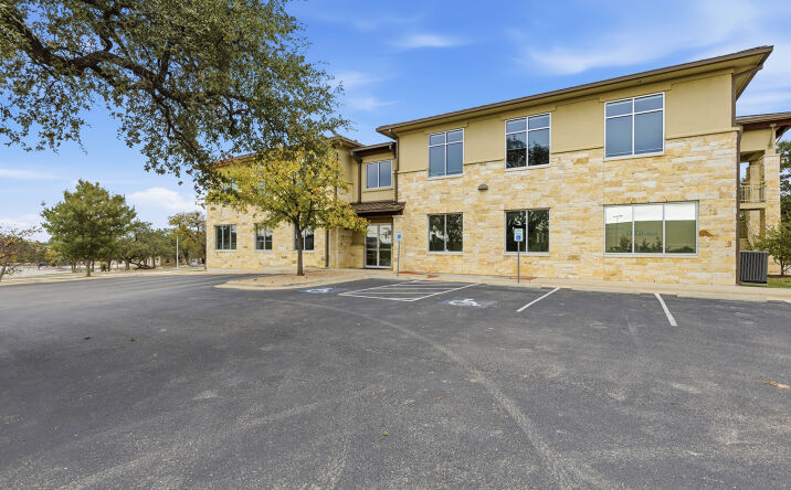 Pictures of Office property located at 1120 Cottonwood Creek Trail, Cedar Park, TX 78613 for lease - image #1