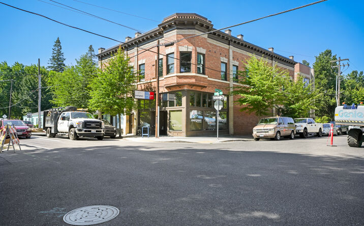 Pictures of Retail property located at 3037 N Williams Ave, Portland, OR 97227 for lease - image #1