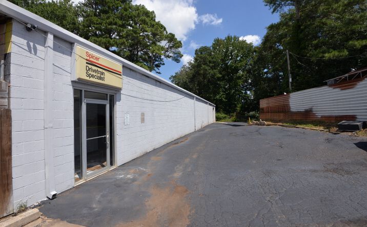 Pictures of Office, Industrial property located at 4652 Jonesboro Rd, Forest Park, GA 30297 for lease - image #1