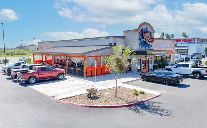 Pictures of Restaurant property located at 1411 W Expy 83, Weslaco, TX 78596 for lease - image #1