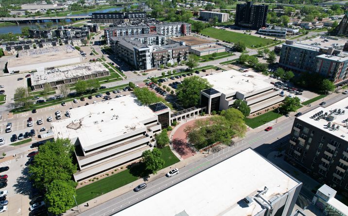 Pictures of Office property located at 200 E Grand Ave, Des Moines, IA 50309 for lease - image #1