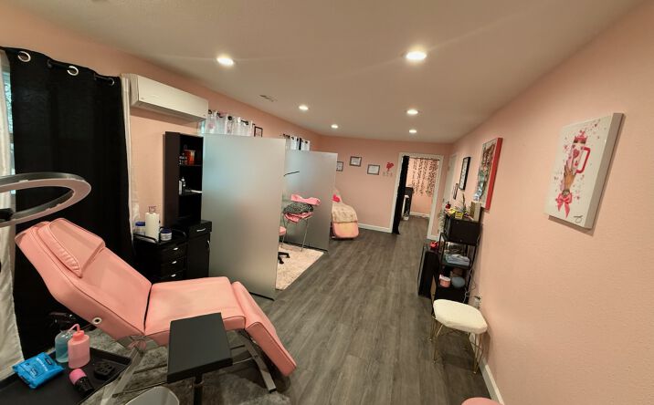 Pictures of Retail, Office, Special Purpose property located at 331 Rio Vista Dr, Auburn, CA 95603 for lease - image #1