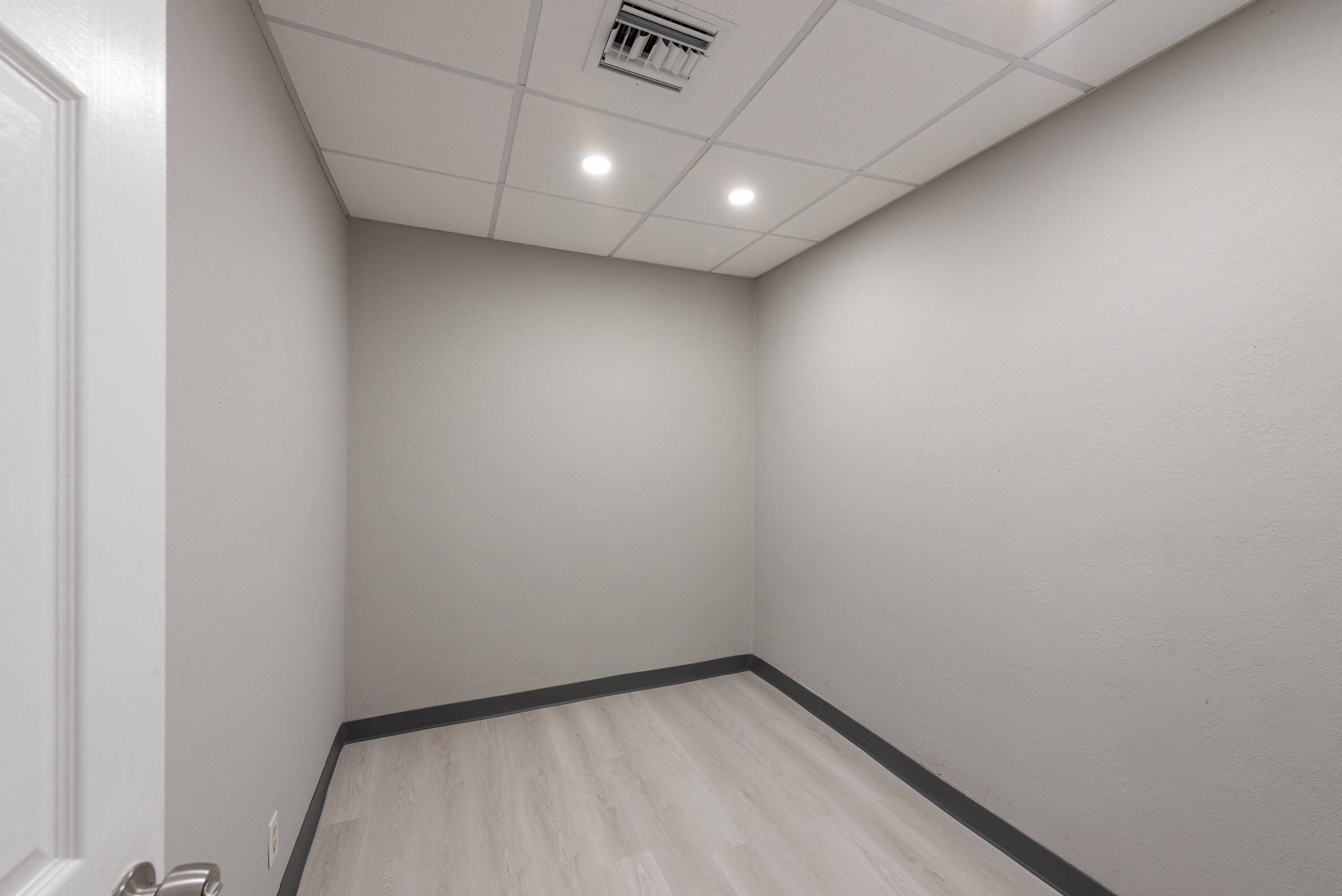 3212736