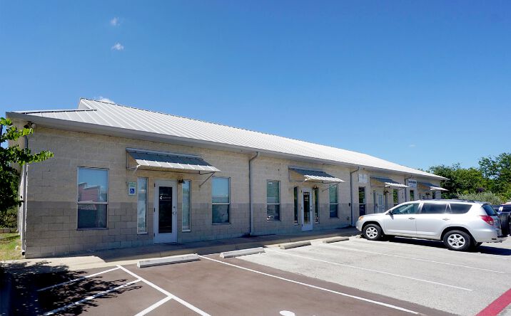 Pictures of Office, Retail property located at 1904 S Bagdad Rd, Leander, TX 78641 for lease - image #1