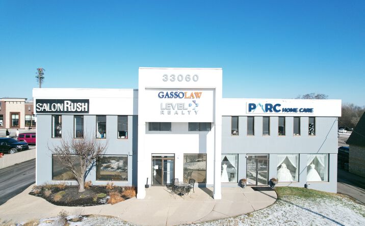 Pictures of Office property located at 33060 Northwestern Hwy, West Bloomfield, MI 48322 for lease - image #1
