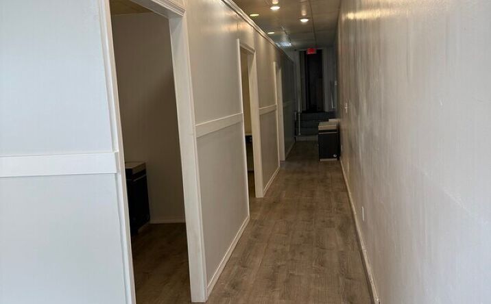 Pictures of Retail property located at 440 Main St, Woburn, MA 01801 for lease - image #1