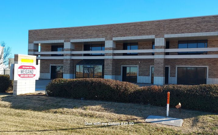 Pictures of Office property located at 3550 S Hoover Rd, Wichita, KS 67215 for lease - image #1