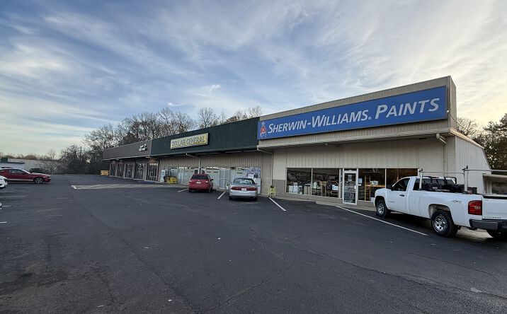 Pictures of Retail property located at 602 W Bankhead St, New Albany, MS 38652 for lease - image #1