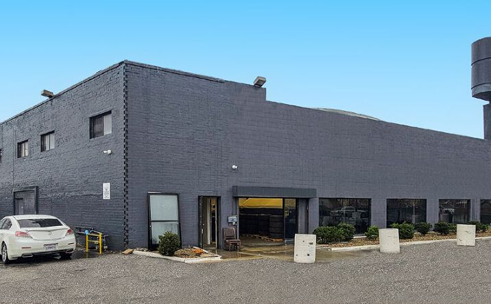 Pictures of Retail property located at 1830 South La Cienega Boulevard, Los Angeles, CA 90035 for lease - image #1
