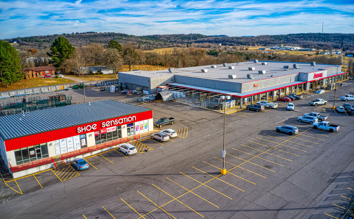 Pictures of Retail property located at 1109 - 1155 Rogers Street, Clarksville, AR 72830 for lease - image #1