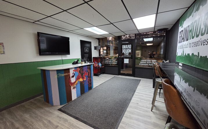 Pictures of Retail, Office, Special Purpose property located at 840 W Grand Ave, Chicago, IL 60642 for lease - image #1