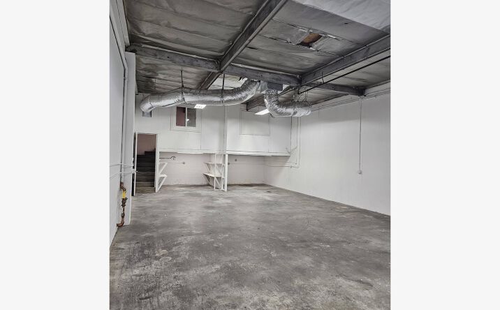 Pictures of Industrial property located at 6900 N Deering Ave, Los Angeles, CA 91303 for lease - image #1