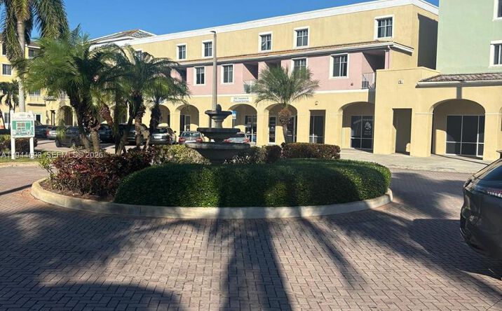 Pictures of Retail property located at 3401 N State Road 7 # 7 #B-7, Lauderdale Lakes, FL 33319 for lease - image #1
