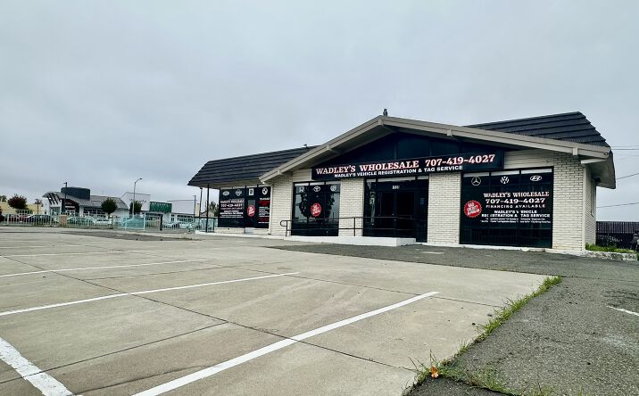 Pictures of Retail property located at 1520 N Texas St, Fairfield, CA 94533 for lease - image #1