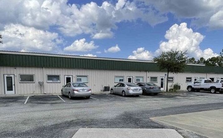Pictures of Industrial property located at 6618 26th Ct E, Sarasota, FL 34243 for lease - image #1