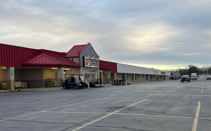 Pictures of Retail property located at 1403-1515 S. Santa Fe Aven, Vista, US 92083 for lease - image #1