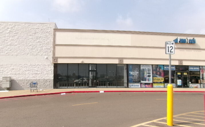 Pictures of Retail property located at 1831 MS-1, Greenville, MS 38701 for lease - image #1