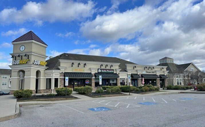 Pictures of Retail property located at 322 Honeysuckle Dr, Marietta, PA 17547 for lease - image #1