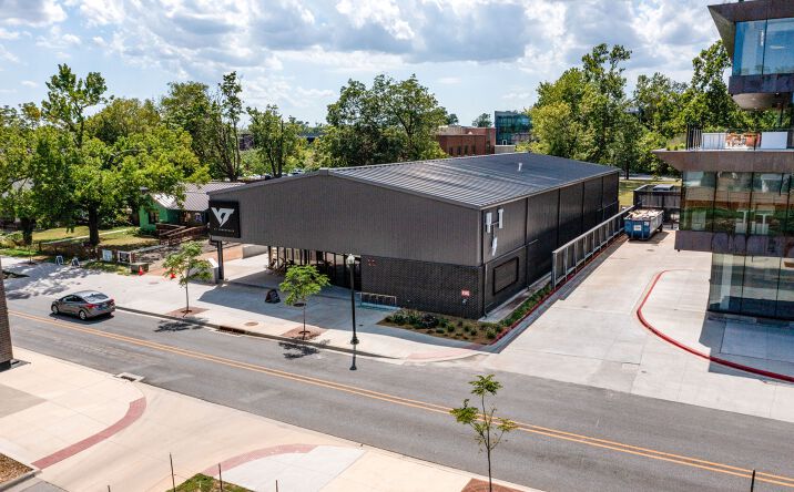 Pictures of Retail property located at 306 S Main St, Bentonville, AR 72712 for lease - image #1