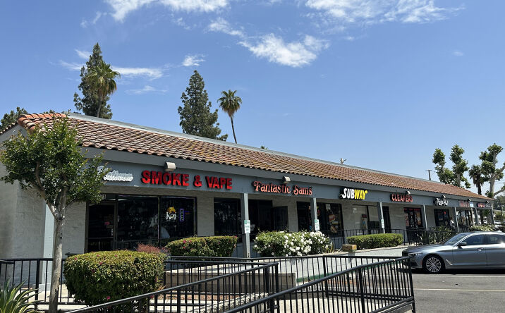 Pictures of Retail, Office property located at 3271 Arlington Ave, Riverside, CA 92506 for lease - image #1