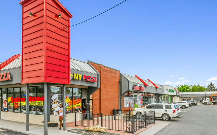 Pictures of Retail property located at 1000 S Wadsworth Blvd, Lakewood, CO 80226 for lease - image #1
